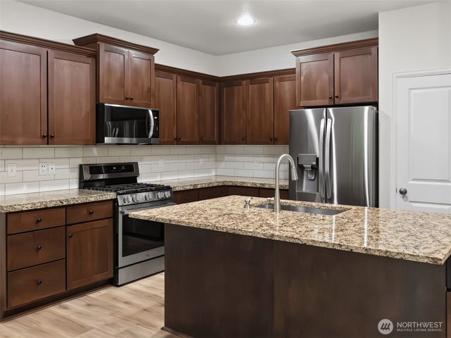 291 N 34th Court, Ridgefield, WA 98642