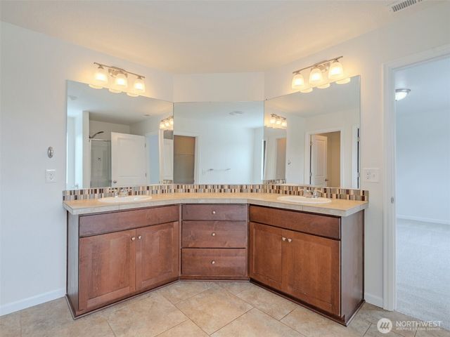 291 N 34th Court, Ridgefield, WA 98642