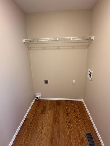 5717 S Shiloh Battle Court, Brookline, MO 65619