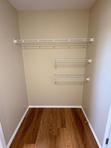 5717 S Shiloh Battle Court, Brookline, MO 65619