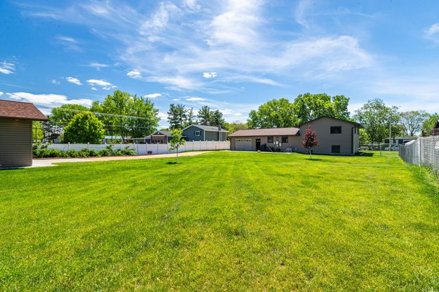 705 Spillway Drive, La Crosse, WI 54603