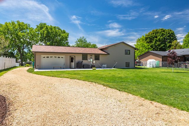 705 Spillway Drive, La Crosse, WI 54603