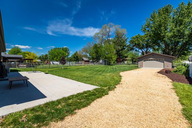 705 Spillway Drive, La Crosse, WI 54603