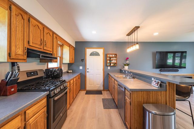705 Spillway Drive, La Crosse, WI 54603