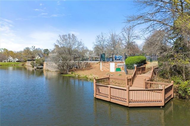 290 Wilde Green Drive, Roswell, GA 30075