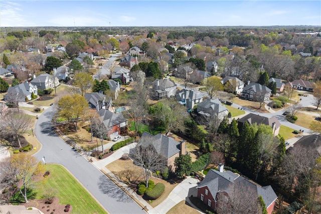 290 Wilde Green Drive, Roswell, GA 30075