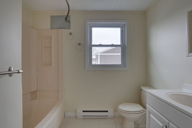 1215 Pawtucket Blvd 45, Lowell, MA 01854