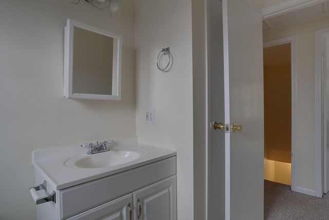 1215 Pawtucket Blvd 45, Lowell, MA 01854