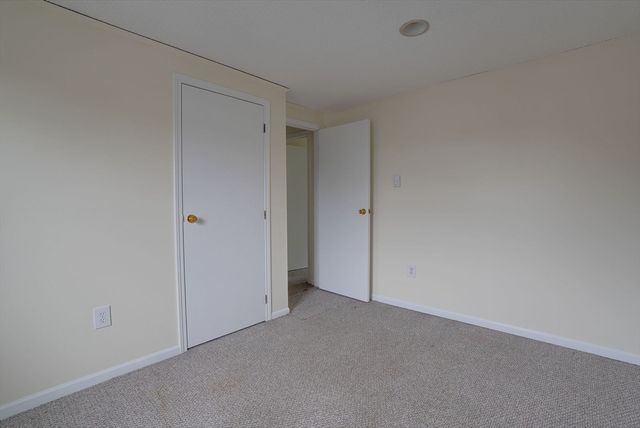 1215 Pawtucket Blvd 45, Lowell, MA 01854