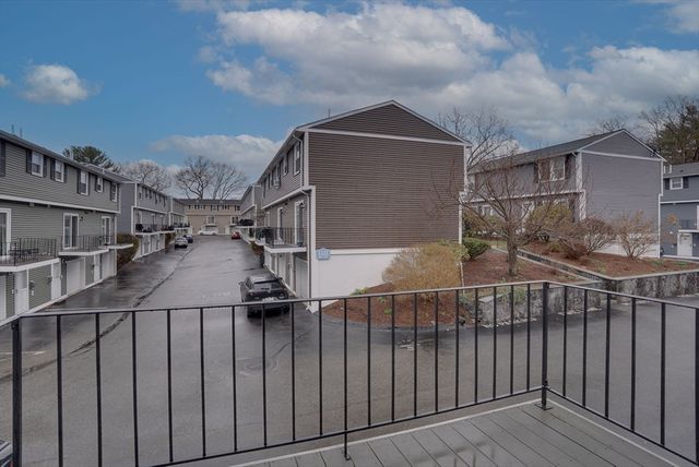 1215 Pawtucket Blvd 45, Lowell, MA 01854