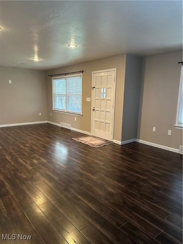 2771 Stark Drive, Willoughby Hills, OH 44094