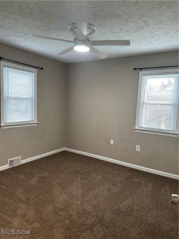 2771 Stark Drive, Willoughby Hills, OH 44094