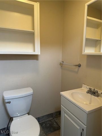 2771 Stark Drive, Willoughby Hills, OH 44094