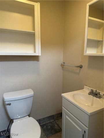 2771 Stark Drive, Willoughby Hills, OH 44094