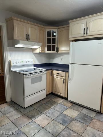 2771 Stark Drive, Willoughby Hills, OH 44094