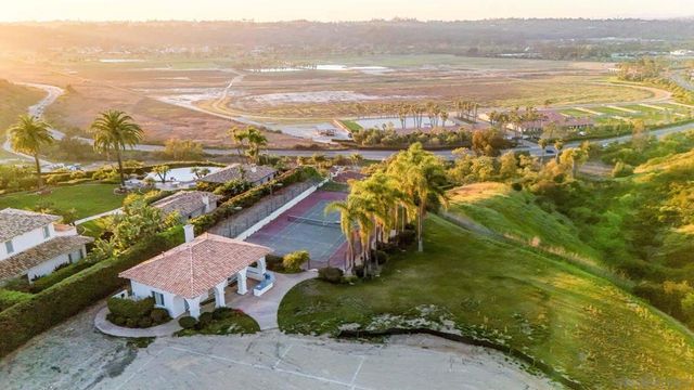 5910 Ladys Secret Ct, Rancho Santa Fe, CA 92067