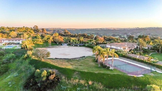 5910 Ladys Secret Ct, Rancho Santa Fe, CA 92067