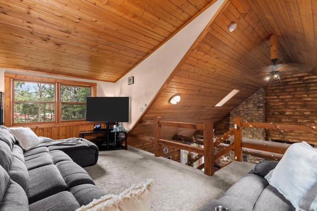 1712 E EDGEWOOD DRIVE, Appleton, WI 54913