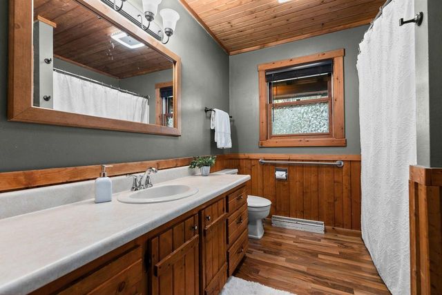 1712 E EDGEWOOD DRIVE, Appleton, WI 54913