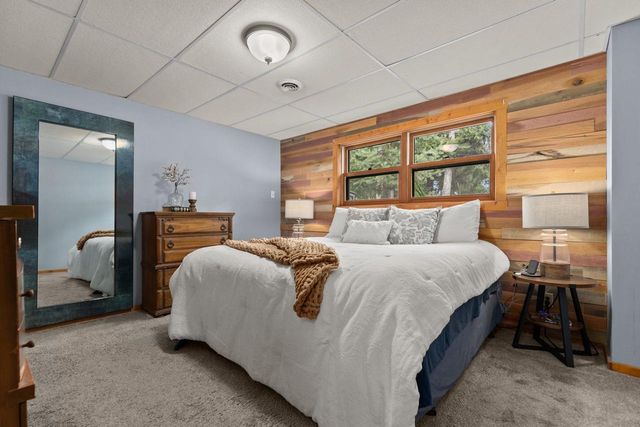 1712 E EDGEWOOD DRIVE, Appleton, WI 54913