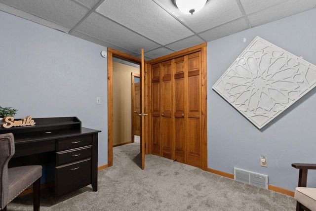 1712 E EDGEWOOD DRIVE, Appleton, WI 54913