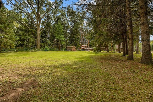 1712 E EDGEWOOD DRIVE, Appleton, WI 54913