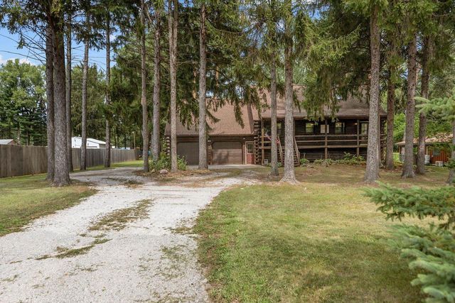 1712 E EDGEWOOD DRIVE, Appleton, WI 54913