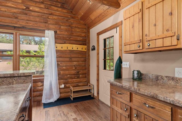 1712 E EDGEWOOD DRIVE, Appleton, WI 54913