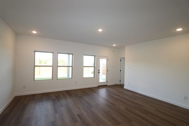 1291 Okeechobee Drive, Dallas, TX 75253