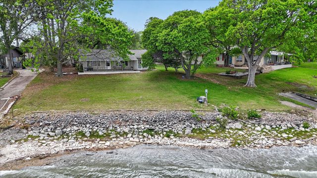 11740 East Court, Azle, TX 76020