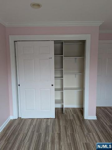 54 Riverview Circle, Little Falls, NJ 07424