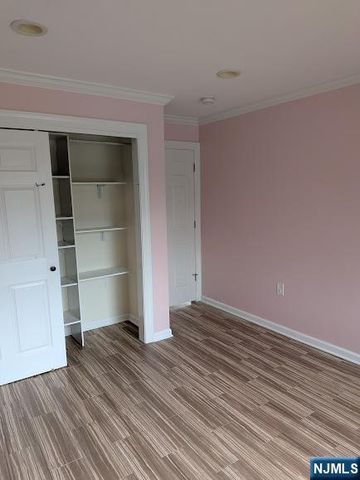 54 Riverview Circle, Little Falls, NJ 07424