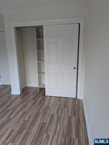 54 Riverview Circle, Little Falls, NJ 07424