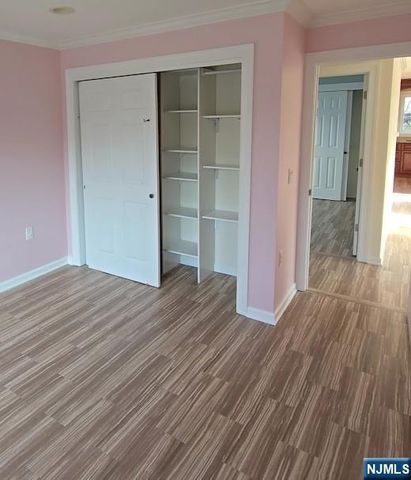 54 Riverview Circle, Little Falls, NJ 07424