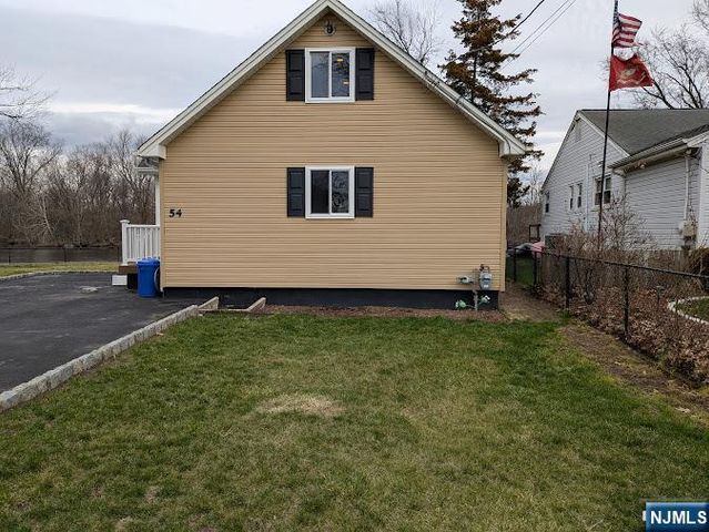 54 Riverview Circle, Little Falls, NJ 07424