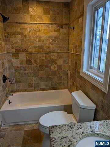 54 Riverview Circle, Little Falls, NJ 07424