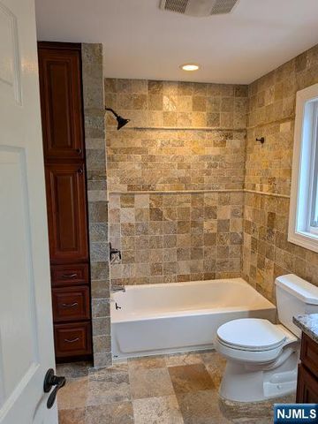 54 Riverview Circle, Little Falls, NJ 07424