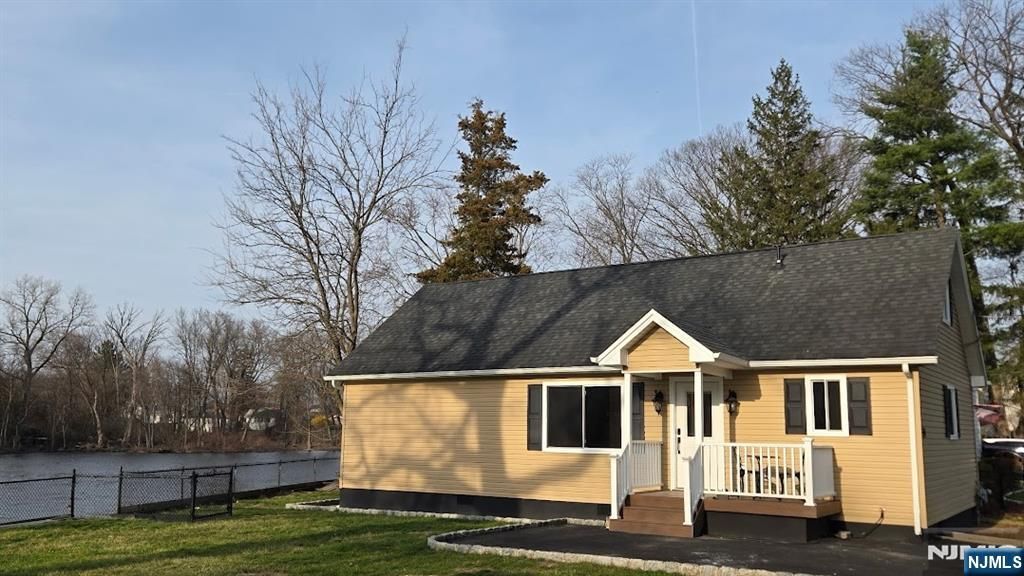 54 Riverview Circle, Little Falls, NJ 07424