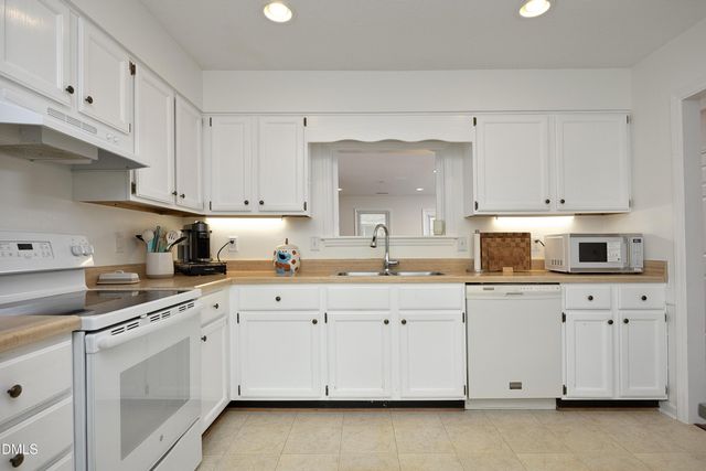 1507 Nature Court, Raleigh, NC 27609