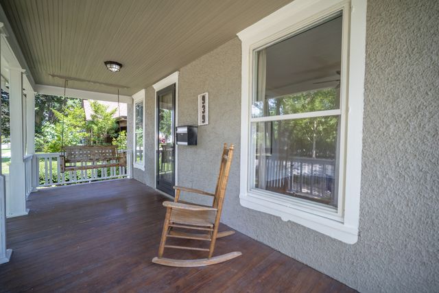 939 Prospect Street, Elgin, IL 60120