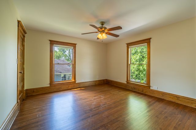 939 Prospect Street, Elgin, IL 60120