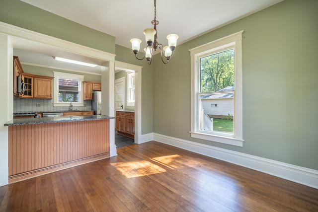 939 Prospect Street, Elgin, IL 60120