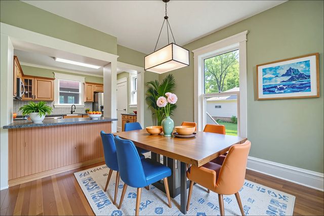 939 Prospect Street, Elgin, IL 60120