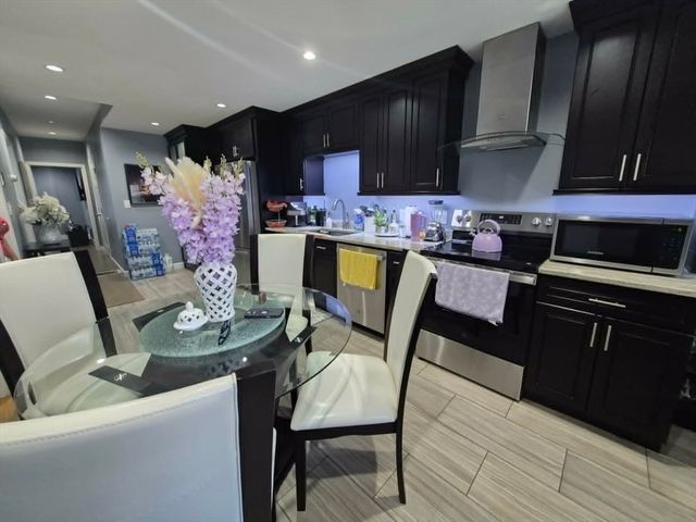 64 Florida Street 1, Boston, MA 02124