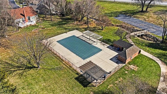 12420 Sagamore Road, Leawood, KS 66209