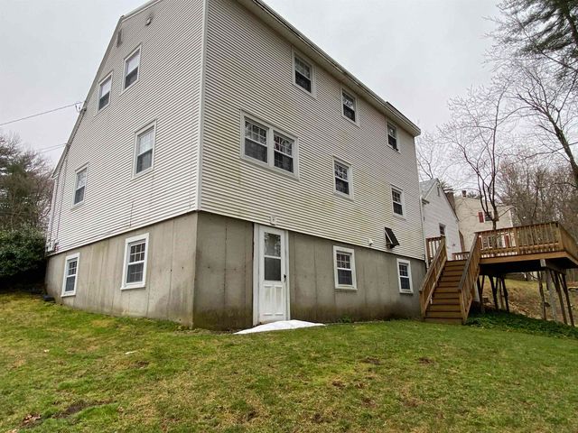 21 Harvest Drive, Hooksett, NH 03106