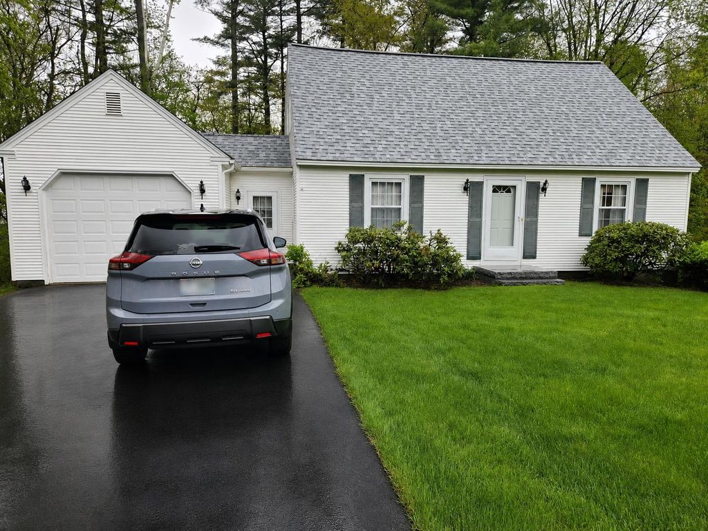 21 Harvest Drive, Hooksett, NH 03106