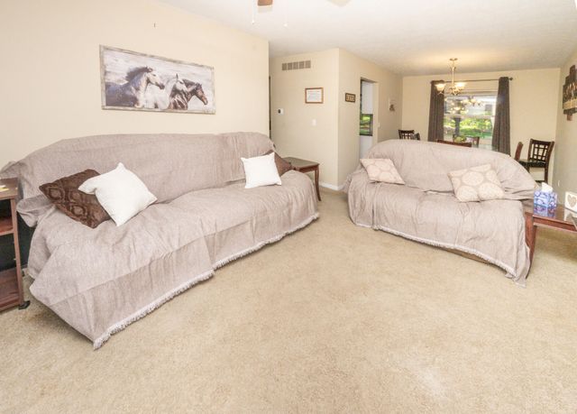934 Palomino Drive, Villa Hills, KY 41017