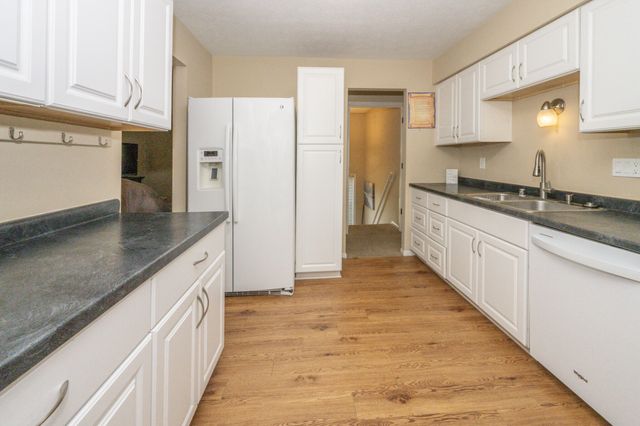 934 Palomino Drive, Villa Hills, KY 41017