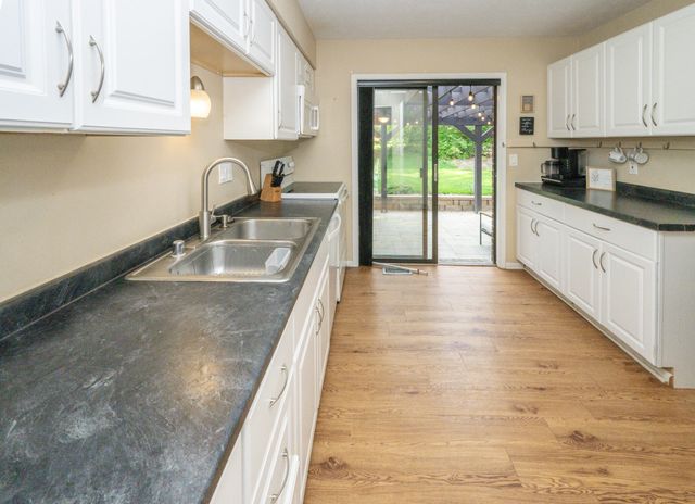 934 Palomino Drive, Villa Hills, KY 41017